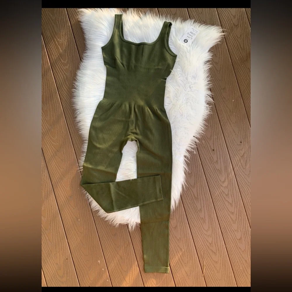 Compression jumpsuit - Picture 4 of 9